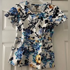 Jaanuu Floral Scrub Top with side zipper